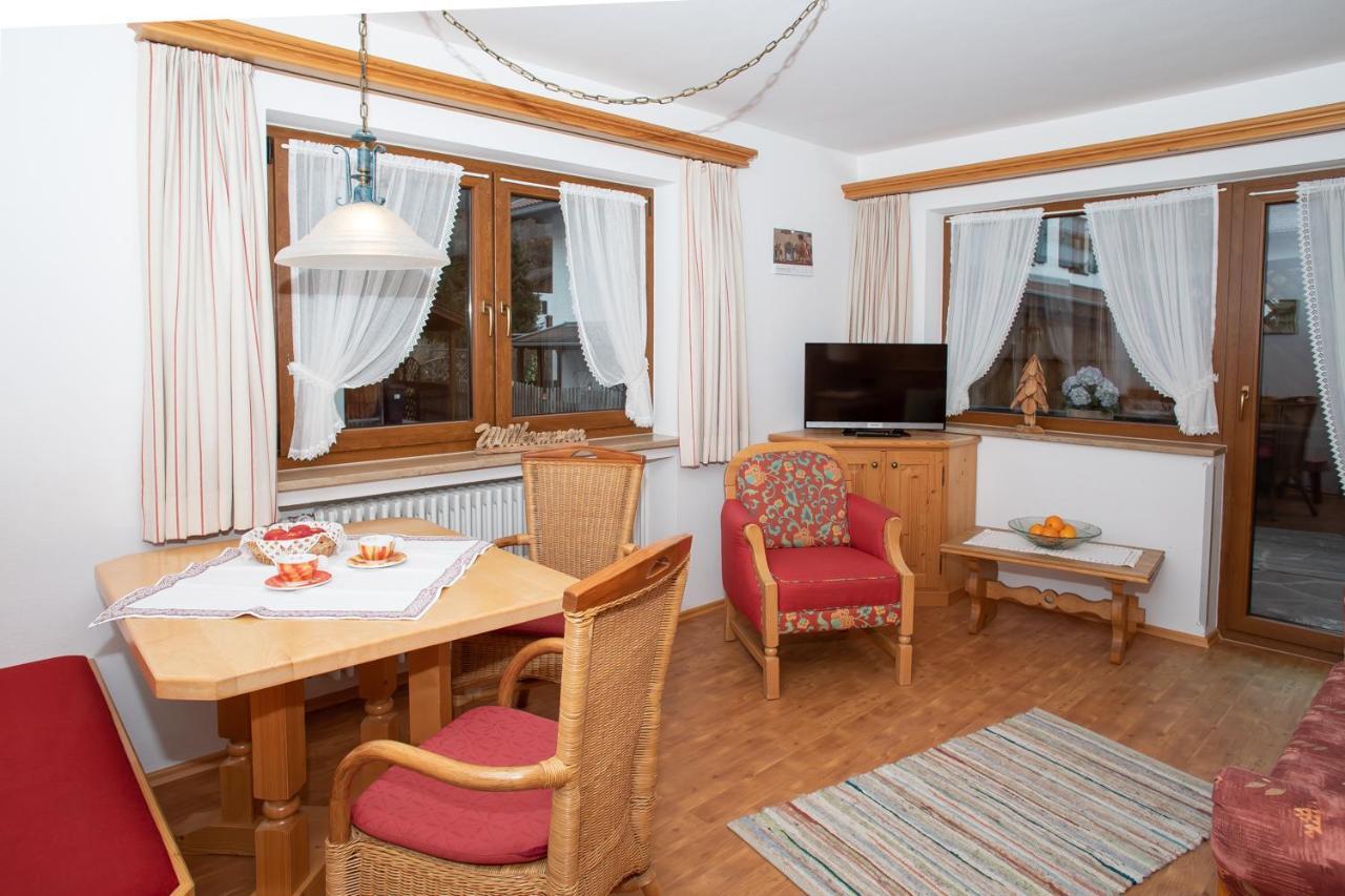Haus St. Korbinian Leilighet Mittenwald Eksteriør bilde