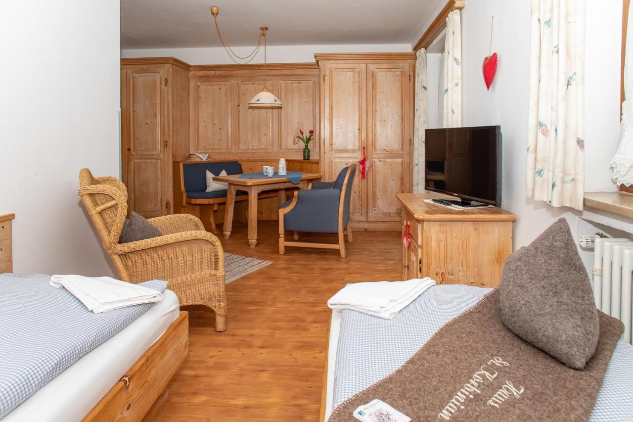 Haus St. Korbinian Leilighet Mittenwald Eksteriør bilde