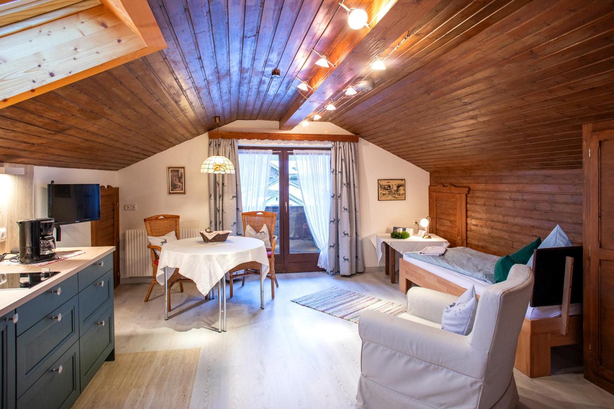 Haus St. Korbinian Leilighet Mittenwald Eksteriør bilde